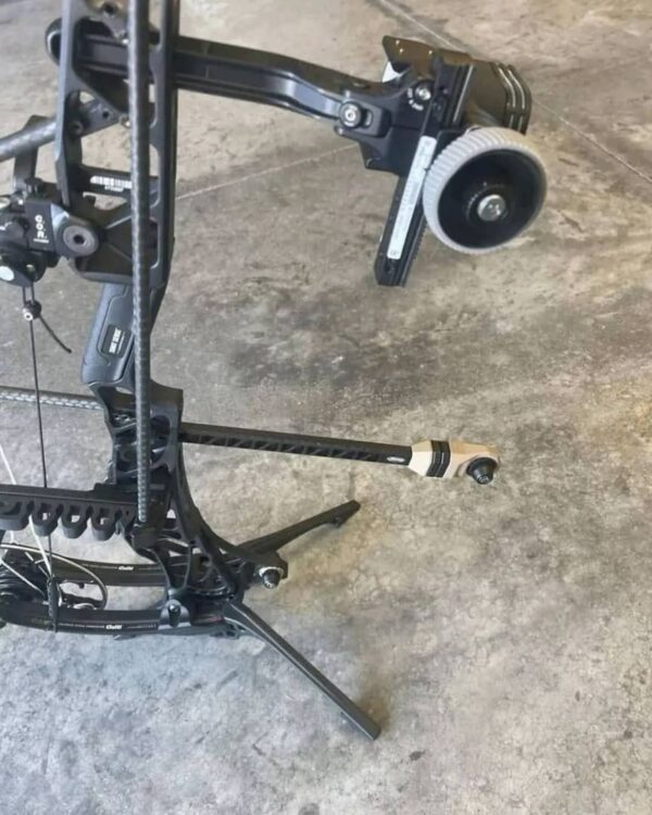 Mathews Lift 33 Two-Tone - Image 5
